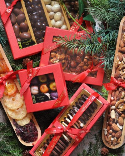 Aston Pottery - Walnut Tree Christmas 2026